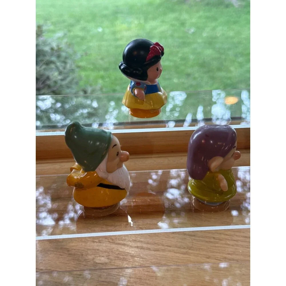 Fisher Price Little People Disney Snow White Dopey & Bashful Figures